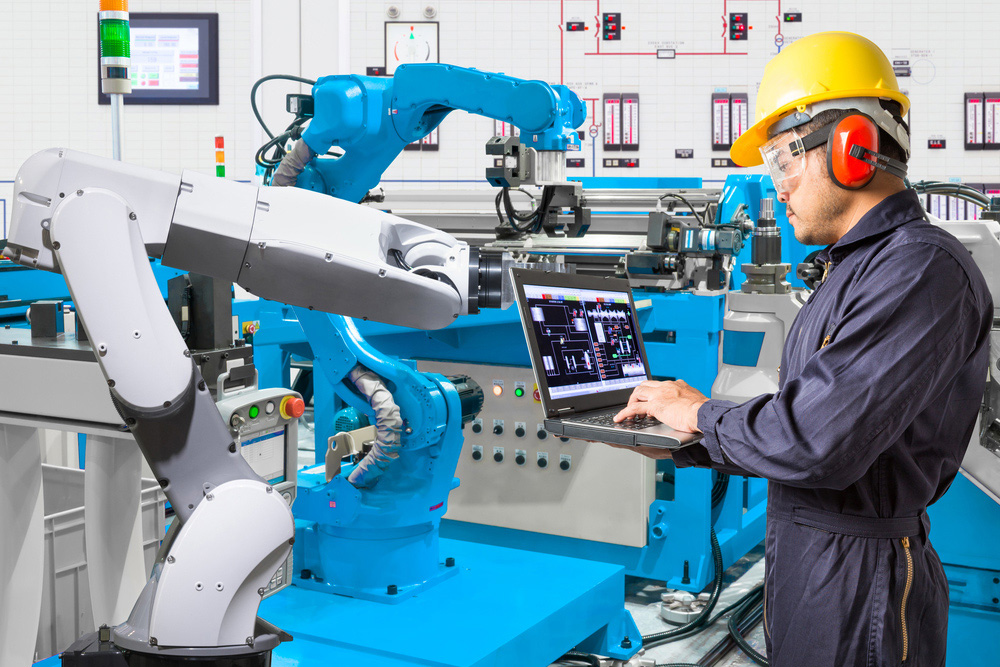 Jobe Using Machine Careers Wales | Gyrfa Cymru